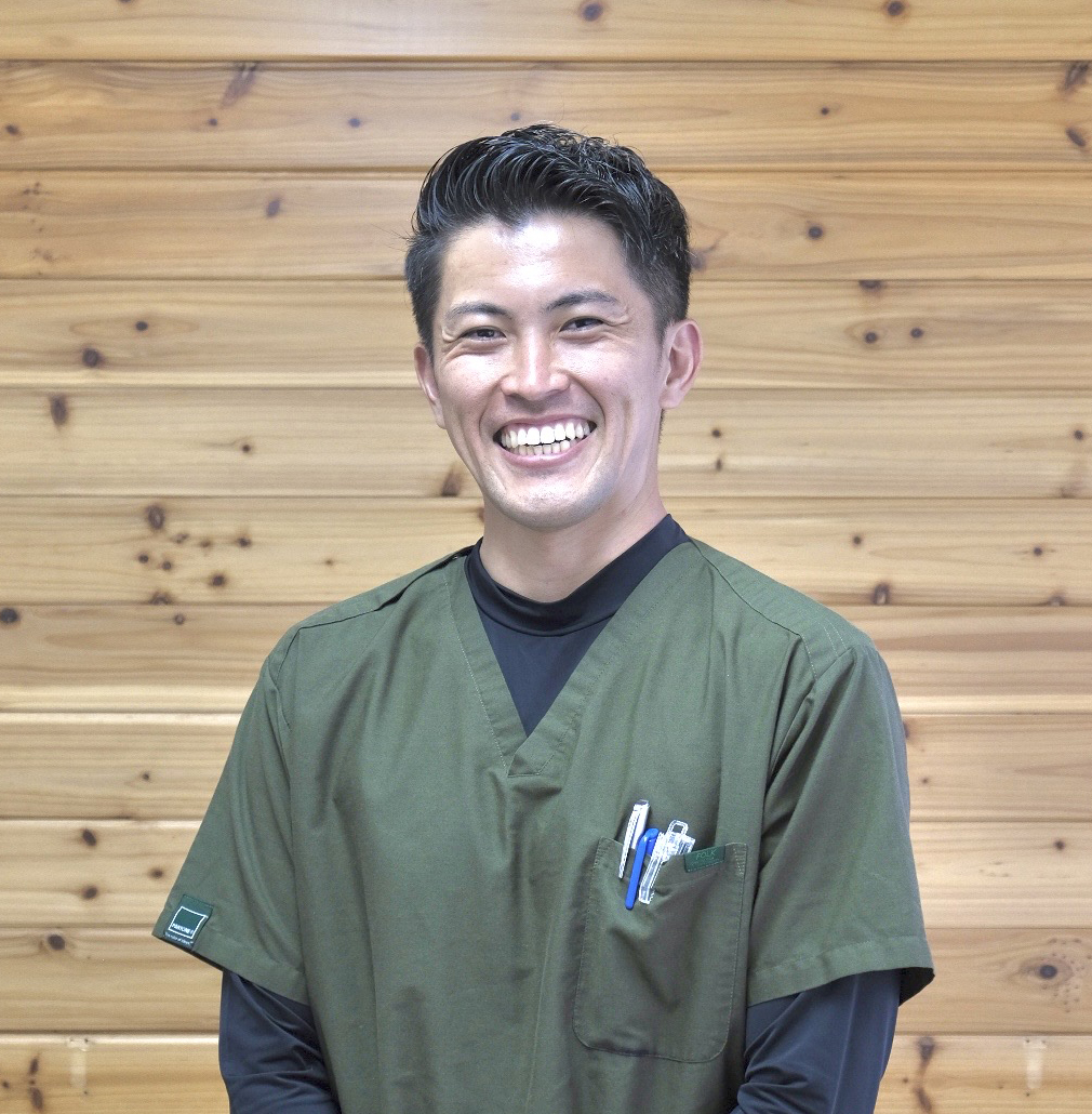 新田 靖治
